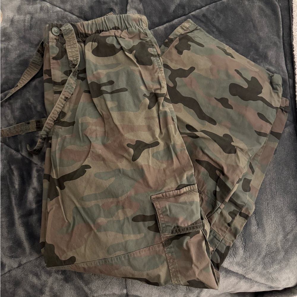 GAP Cargo Easy Pants